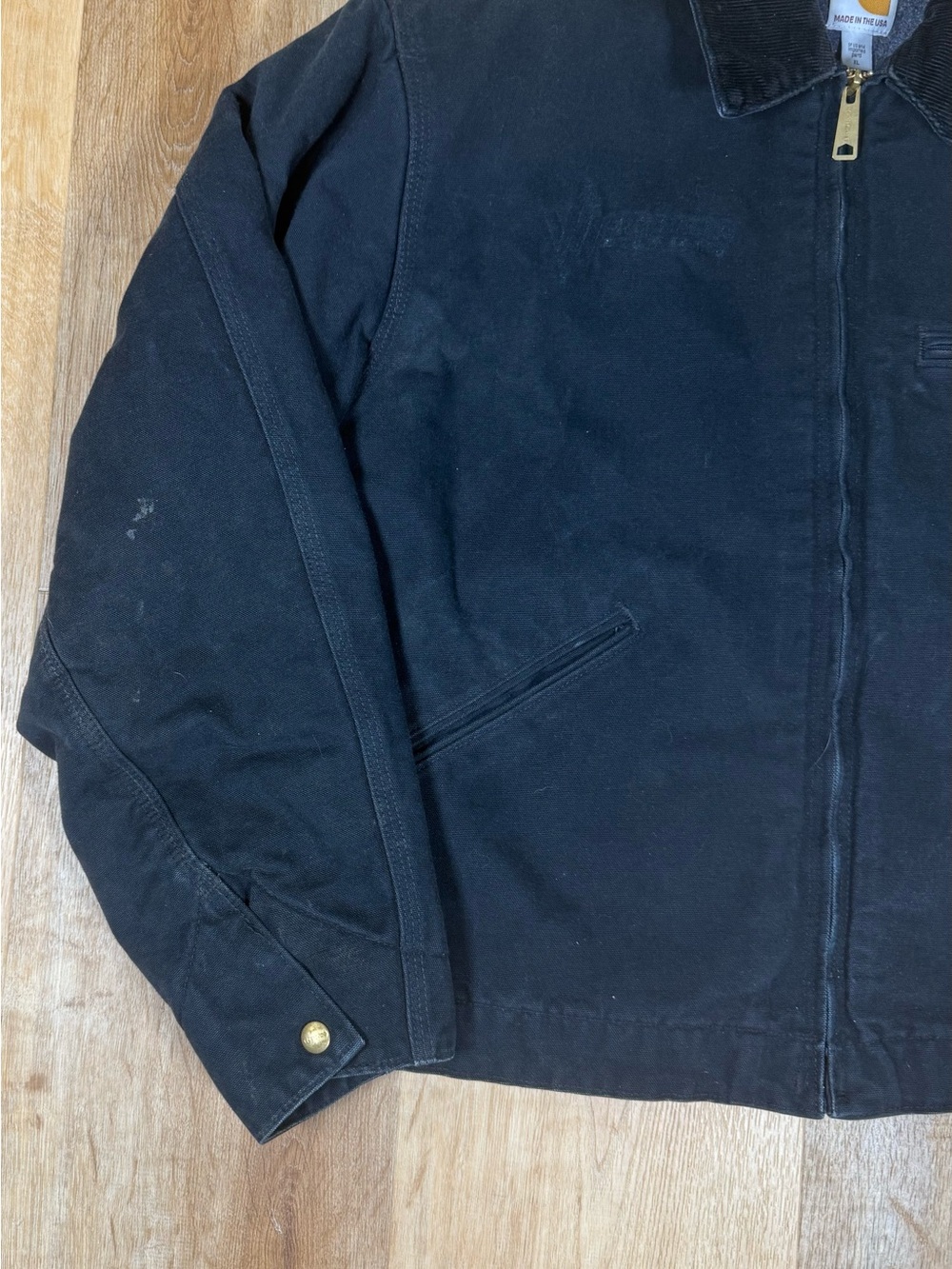 Carhartt Black Work Jacket with Corduroy Collar - Picture 2 of 8
